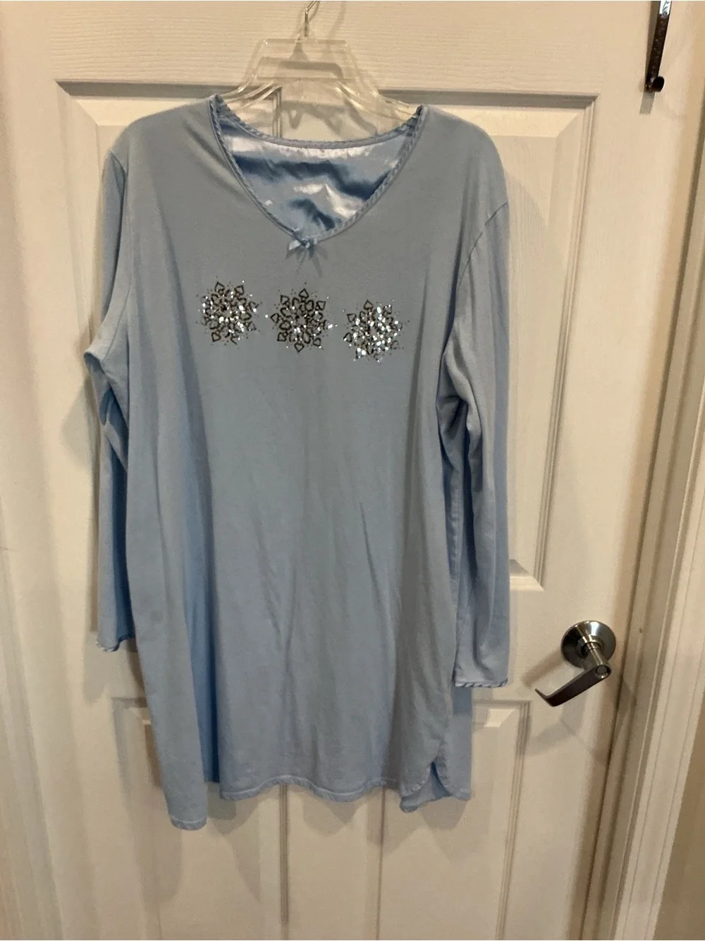 Light Blue Embellished Long Sleeve Women's nightgown